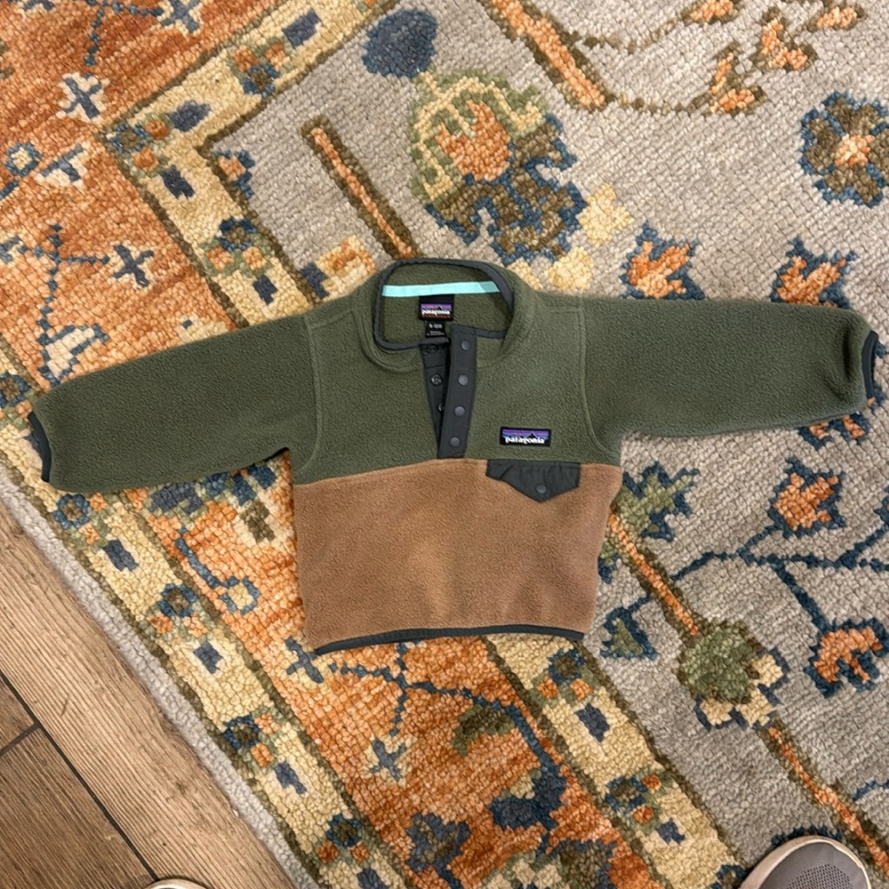Patagonia synchilla 6-12 months 1/2 snap up jacket NWOT